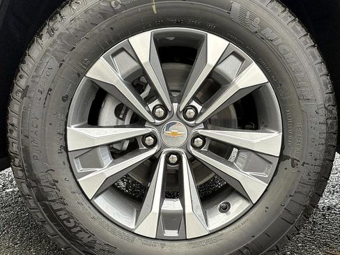 New 2026 Chevrolet Equinox LT image 8