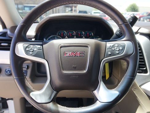Used 2019 GMC Yukon XL SLE w/ HD Trailering Package AWD/4WD image 19
