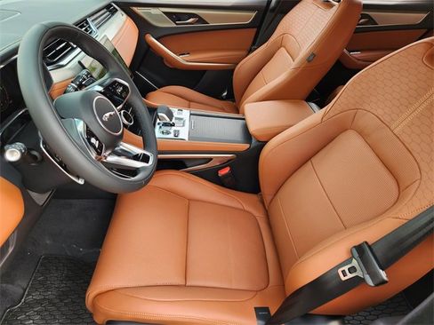 Used 2026 Jaguar F-PACE R-Dynamic S image 10