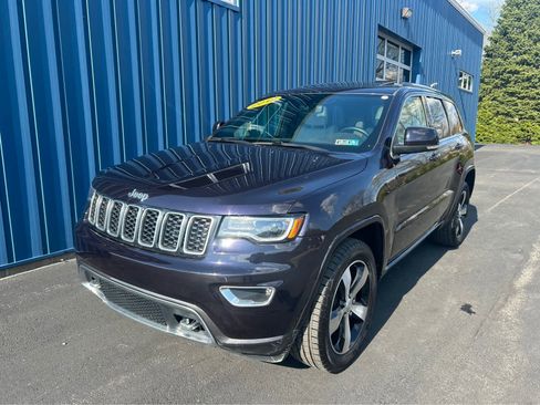 Used 2018 Jeep Grand Cherokee Limited image 2