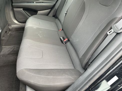 Used 2023 Hyundai Elantra SE w/ Preferred Accessory Package image 14