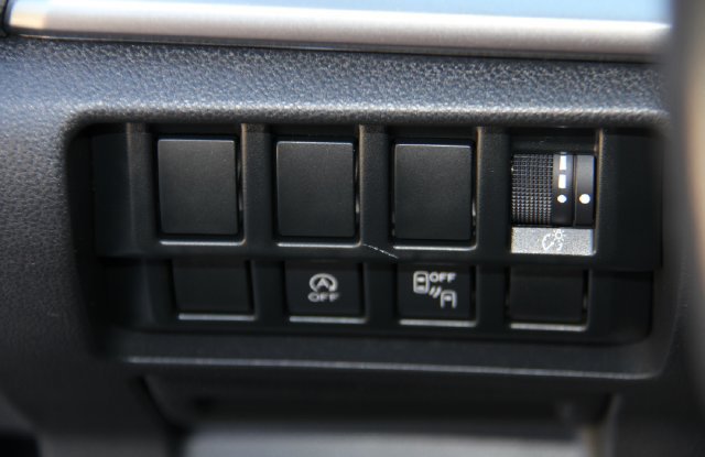 Used 2020 Subaru Forester Premium AWD/4WD image 32