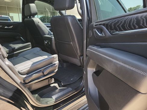 Used 2022 GMC Yukon Denali AWD/4WD image 28