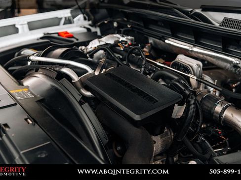 Used 2025 GMC Sierra 2500 AT4X image 65