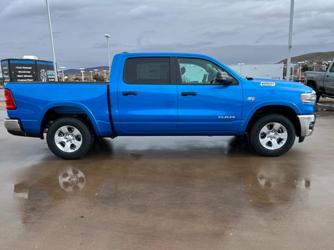 New 2026 RAM 1500 Big Horn AWD/4WD image 6