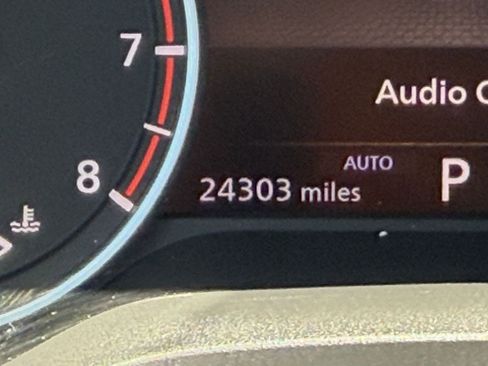Used 2025 Nissan Rogue SV AWD/4WD image 41