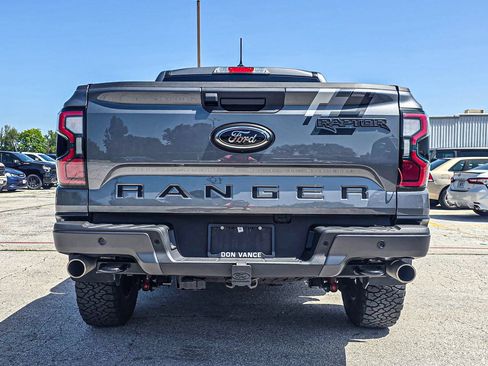 Used 2025 Ford Ranger Raptor AWD/4WD image 5