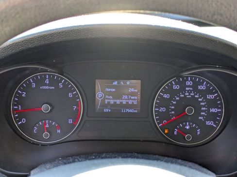 Used 2016 Kia Optima LX image 10