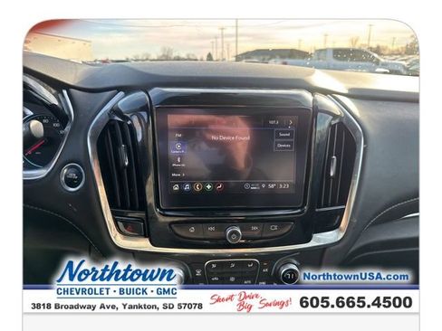 Used 2023 Chevrolet Traverse LT image 38