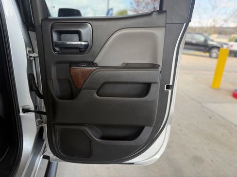 Used 2014 GMC Sierra 1500 SLE w/ SLE Value Package image 18