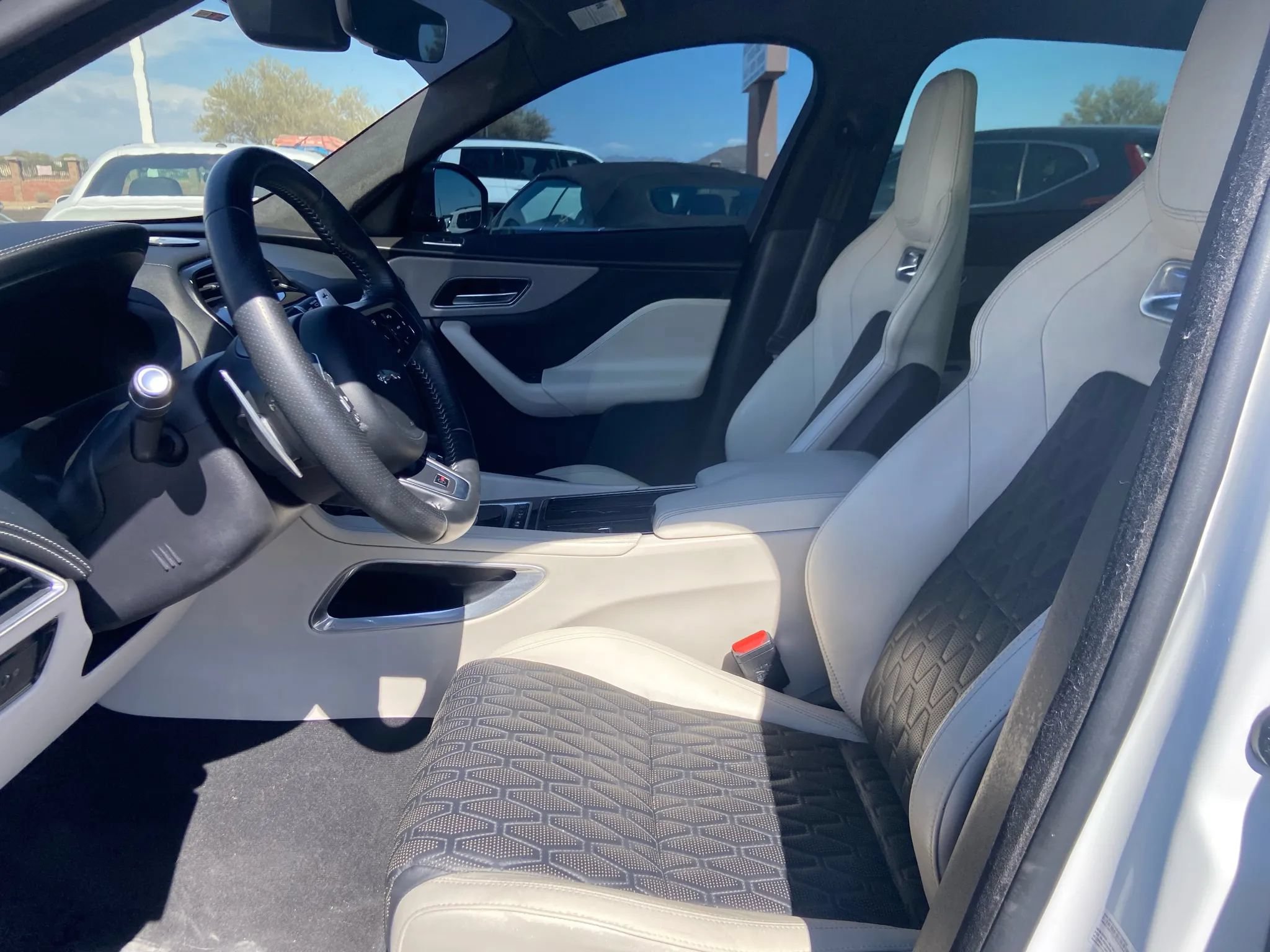 Used 2020 Jaguar F-PACE SVR AWD/4WD image 14