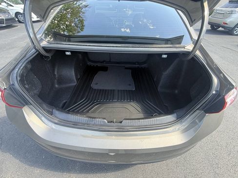 Used 2020 Chevrolet Malibu Premier FWD image 34