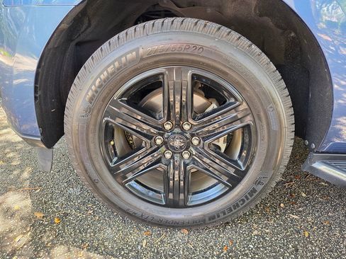 Used 2020 Ford Expedition XLT w/ Equipment Group 202A RWD image 20