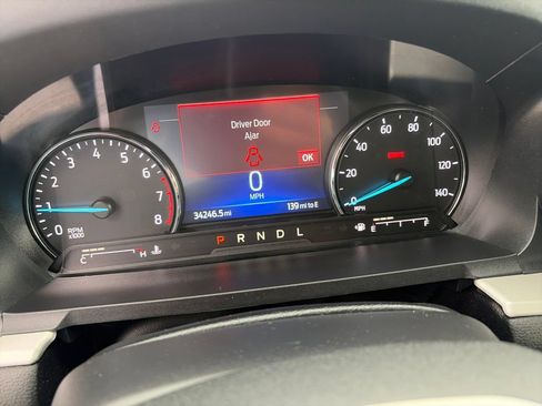 Used 2023 Ford Explorer XLT w/ Equipment Group 202A AWD/4WD image 18
