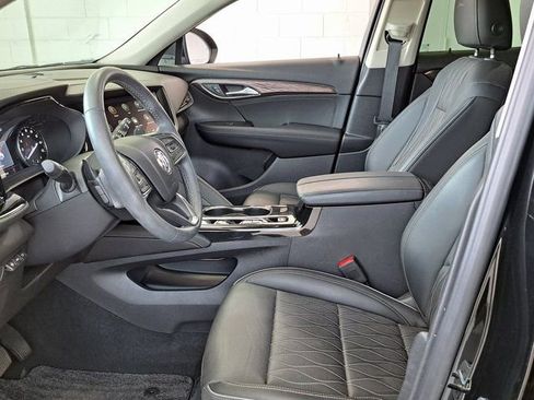 Used 2022 Buick Envision Avenir w/ Technology Package II image 23