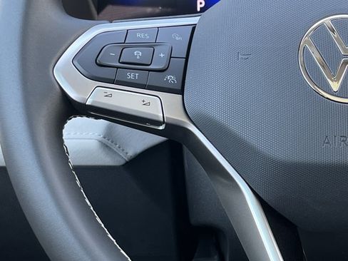 New 2026 Volkswagen Taos SE AWD/4WD image 16