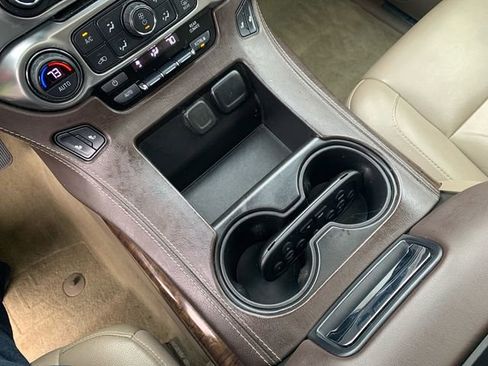 Used 2019 Chevrolet Tahoe LT image 36