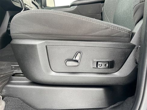 Used 2024 RAM 2500 Big Horn w/ Night Edition image 41