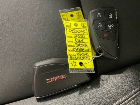 Used 2024 GMC Sierra 1500 Elevation w/ Elevation Premium Package AWD/4WD image 47