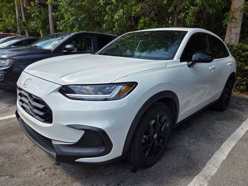 Used 2024 Honda HR-V Sport image 2