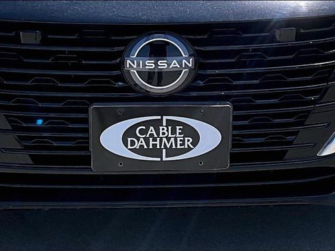 Used 2025 Nissan Sentra S FWD image 33