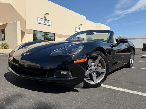 Used 2006 Chevrolet Corvette Convertible w/ Preferred Equipment Group RWD image 1