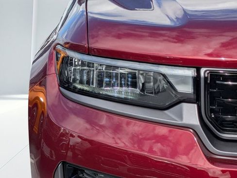 New 2026 Jeep Grand Cherokee Limited AWD/4WD image 9