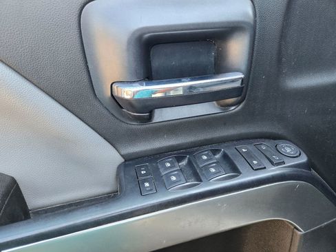 Used 2018 Chevrolet Silverado 1500 LT w/ All Star Edition image 4