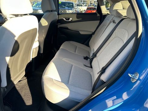 Used 2022 Hyundai Kona SEL w/ Convenience Package image 14