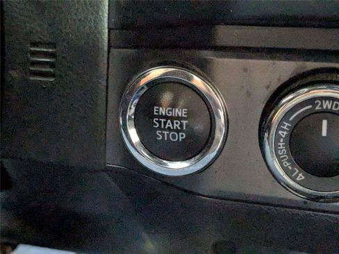 Used 2020 Toyota Tacoma TRD Sport AWD/4WD image 26