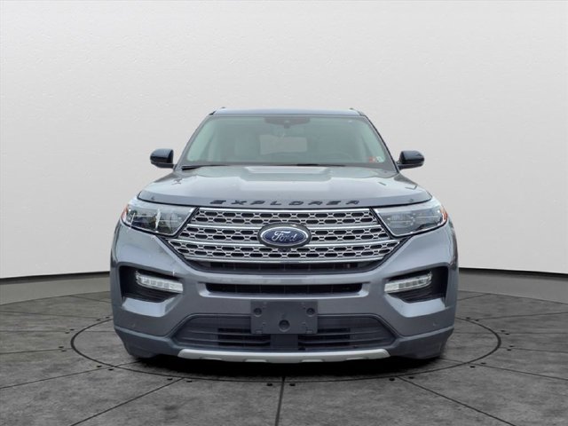 Used 2022 Ford Explorer Limited w/ Equipment Group 301A AWD/4WD image 2