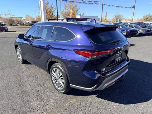 Used 2022 Toyota Highlander Platinum image 39