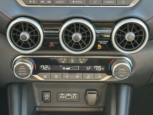 New 2025 Nissan Sentra SR w/ SR Premium Package image 27