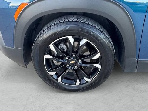 Used 2021 Chevrolet TrailBlazer LT w/ Convenience Package FWD image 23