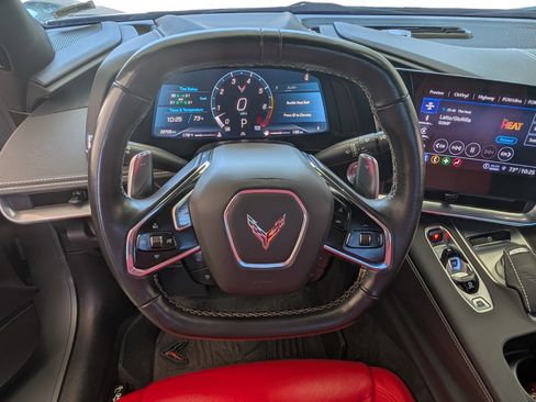 Used 2022 Chevrolet Corvette Stingray Convertible w/ Z51 Performance Package RWD image 22