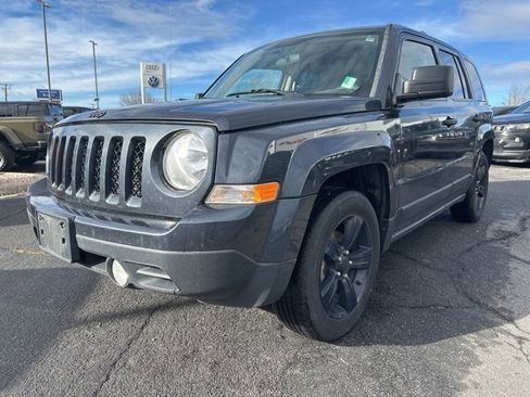 Used 2014 Jeep Patriot Sport w/ Southwest Package image 3