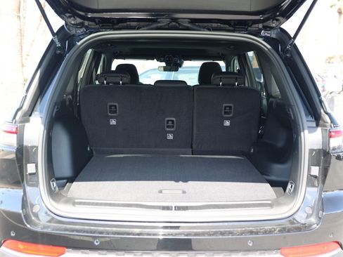 New 2025 Jeep Grand Cherokee Laredo X image 42