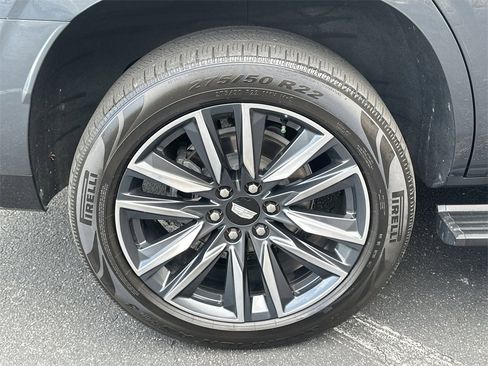 Used 2021 Cadillac Escalade Sport w/ Driver Assist Tech Package image 18