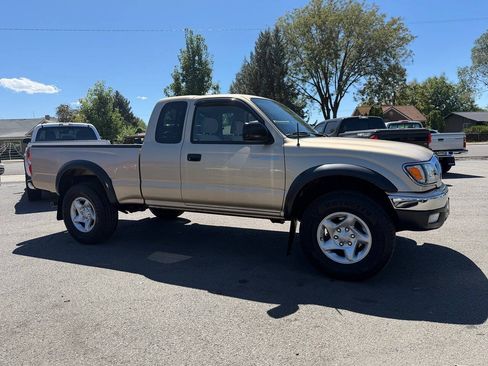 Used 2003 Toyota Tacoma 4x4 Xtracab V6 w/ Convenience Pkg image 67