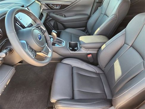 Used 2025 Subaru Outback Touring image 13