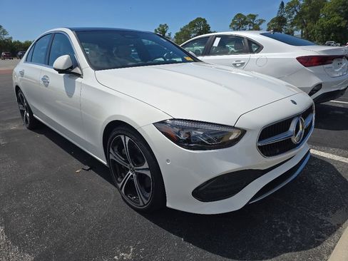 Used 2023 Mercedes-Benz C 300 Sedan image 2