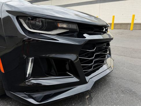 Used 2019 Chevrolet Camaro ZL1 w/ LPO, ZL1 Protection Package RWD image 11