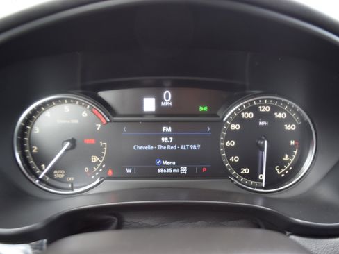 Used 2021 Cadillac XT4 Premium Luxury image 20