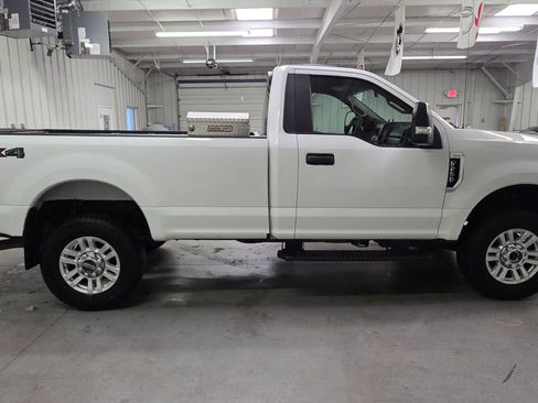 Used 2019 Ford F250 XLT AWD/4WD image 9