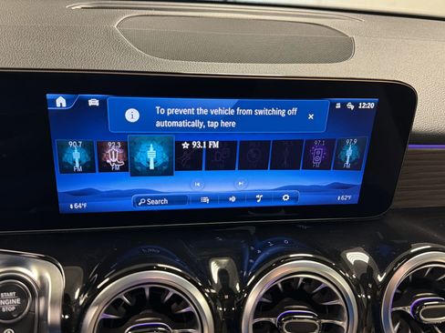 Used 2025 Mercedes-Benz GLB 250 image 24