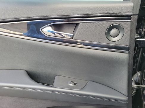 Certified 2021 Lincoln Nautilus Reserve w/ Equipment Group 201A image 14