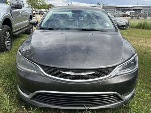 Used 2017 Chrysler 200 Limited Platinum w/ Comfort & Convenience Group image 11