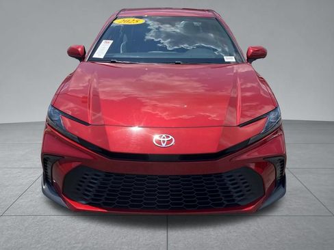 Used 2025 Toyota Camry SE FWD image 19