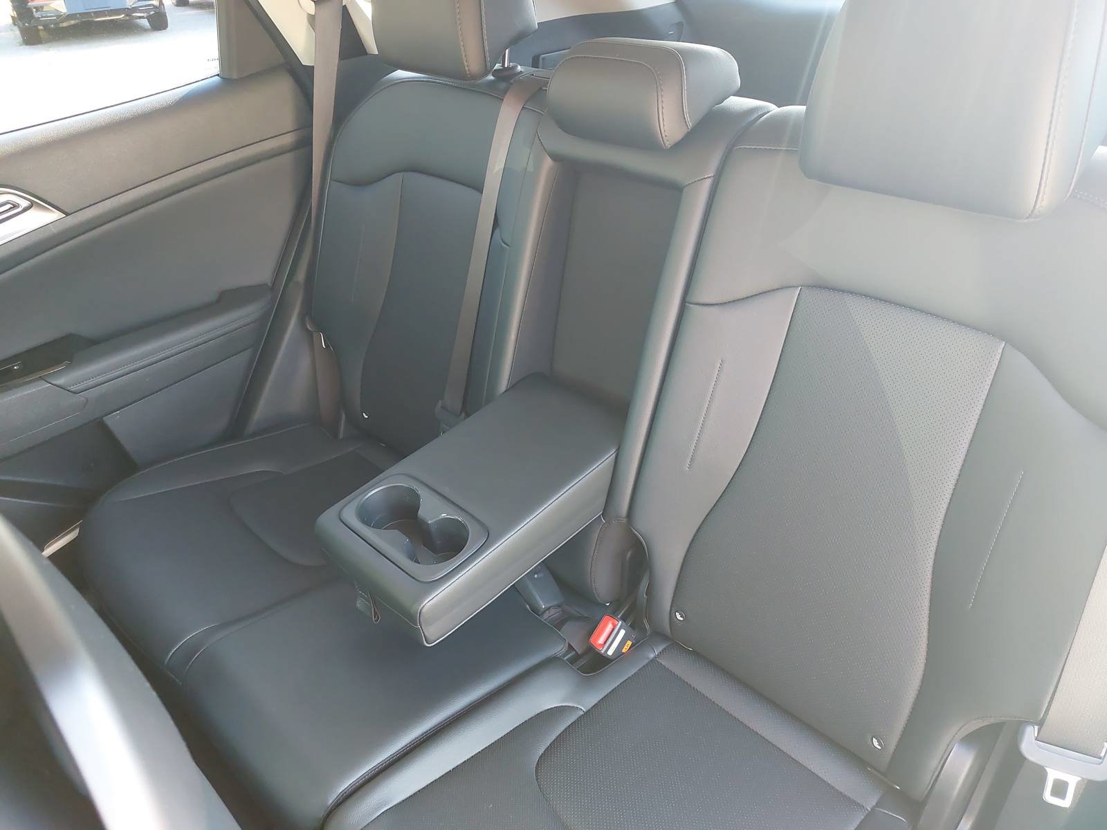 Used 2024 Kia Sportage EX FWD image 13