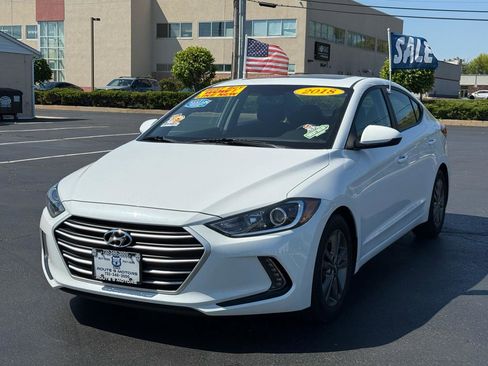 Used 2018 Hyundai Elantra Value Edition w/ Cargo Package FWD image 3